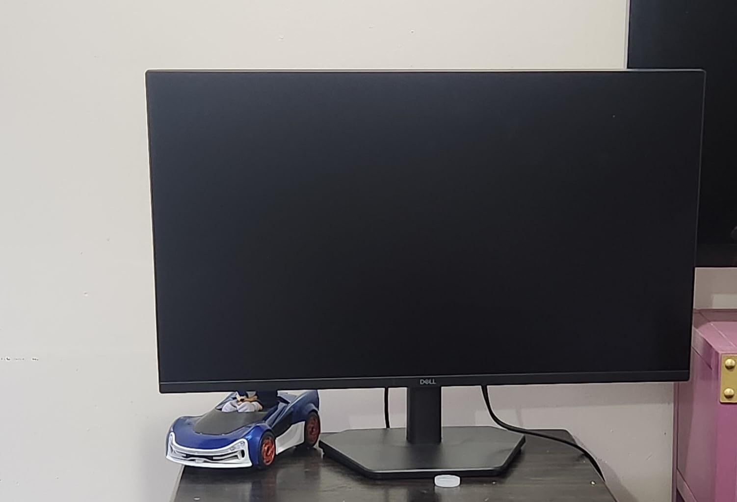 Dell 27 240Hz Gaming Monitor - SE2726HG - 27-inch FHD (1920x1080) 240Hz Display, IPS Technology, AMD FreeSync Premium, TUV 3-Star, 2X HDMI, DisplayPort 1.4, Tilt customer photo 1