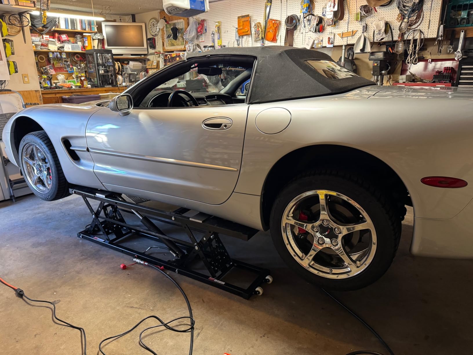 Albott 8000 LBS Portable Car Lift, Heavy-Duty Q355B Steel Construction Vehicle Lift, 25-30s Fast Cycle, Adjustable Height up to 27.4