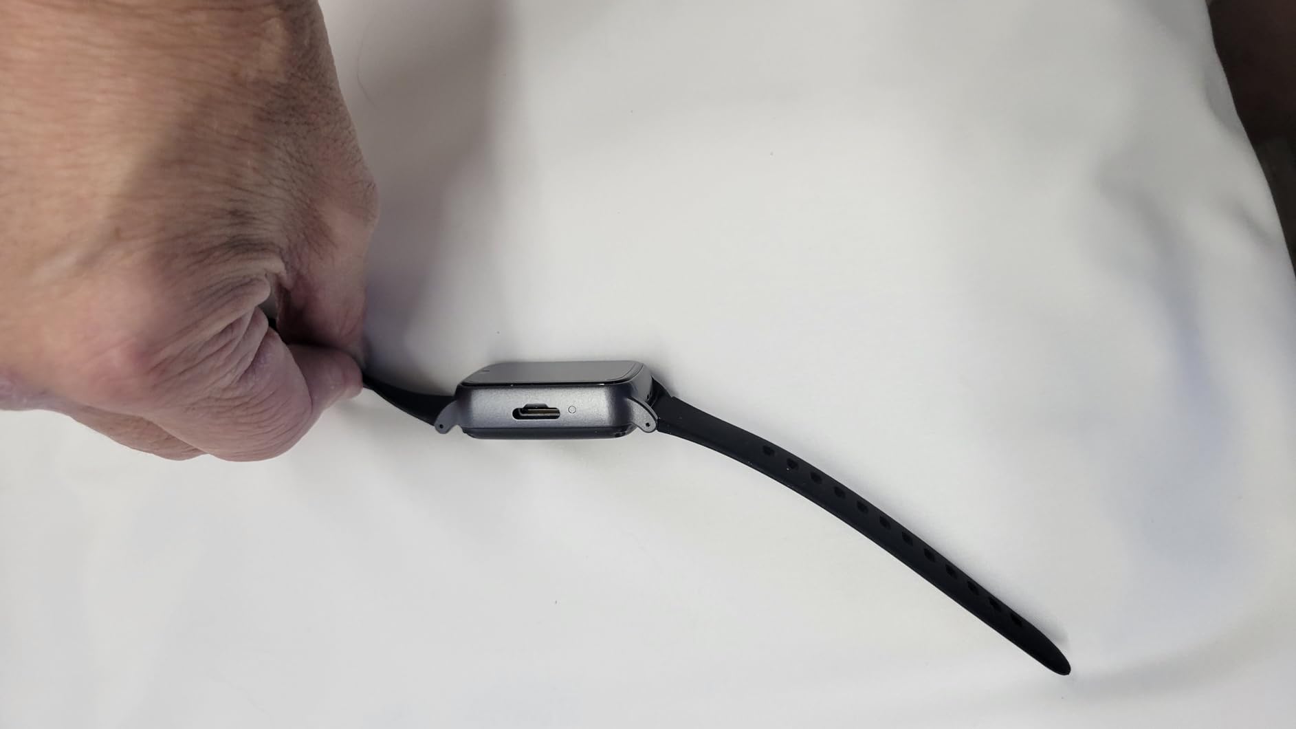 Fall Detection Smart Watch for Seniors with GPS Tracking & HD Video Call - Family Alert System, 4G Standalone Safety Watch for Dementia/Alzheimer's Caregivers (Modern, Black) customer photo 2