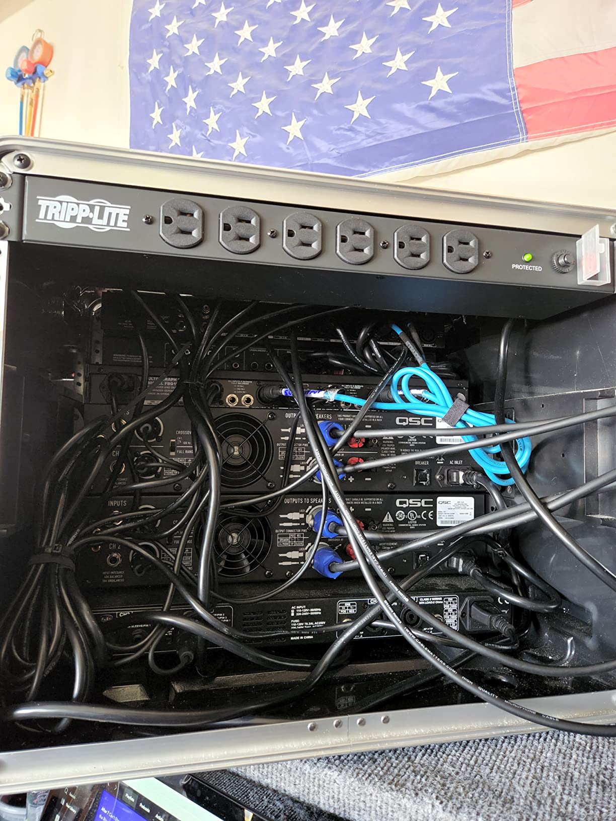 Tripp Lite 14-Outlet Rack Mount Surge Protector Power Strip PDU, 15A, 120V, 3000 Joules, 15ft Cord with 5-15P Plug, 1U Horizontal Rack Mount, Lifetime Manufacturer's Warranty (DRS-1215) customer photo 1