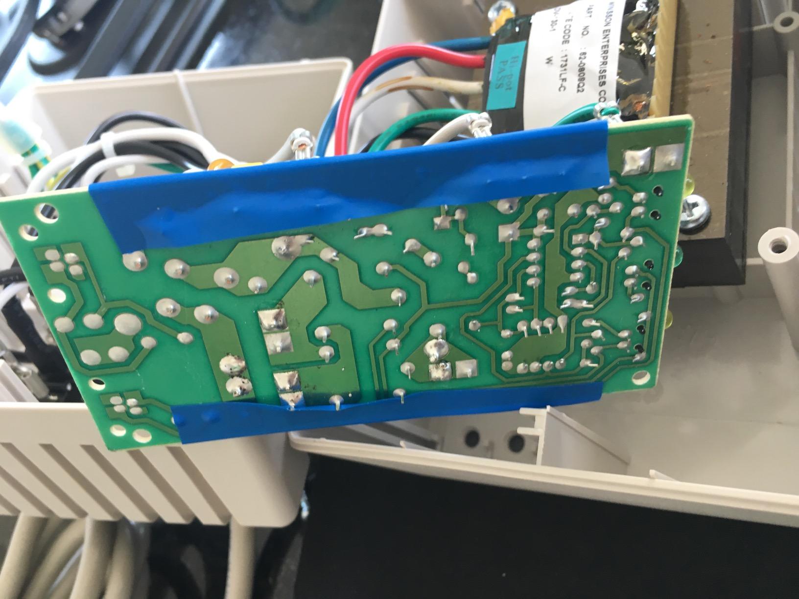 CyberPower LS606M Power Conditioner for Audio Equipment, Appliances, Home Theater | 600W, 120V, 6 Outlets, Voltage Regulator (AVR), EMI/RFI Filter customer photo 2
