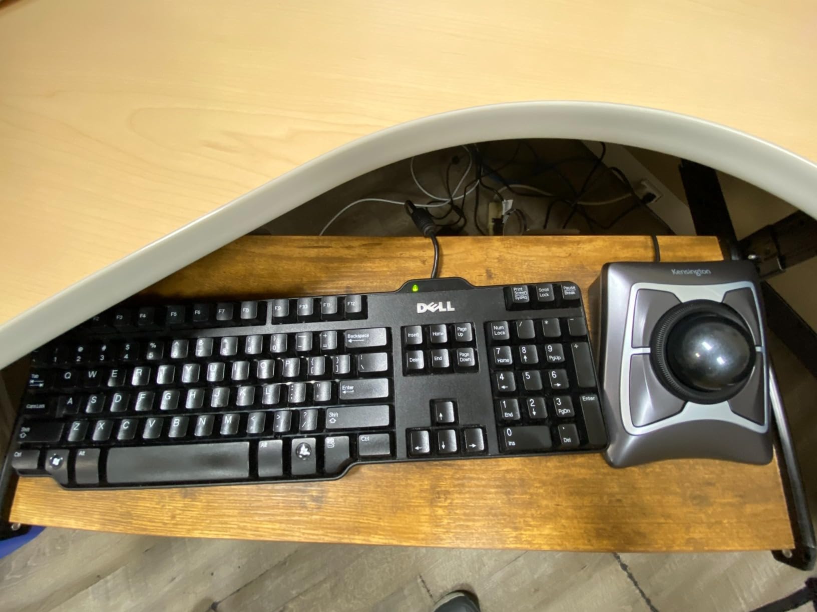 Kensington Expert Trackball Mouse (K64325), Black Silver, 5