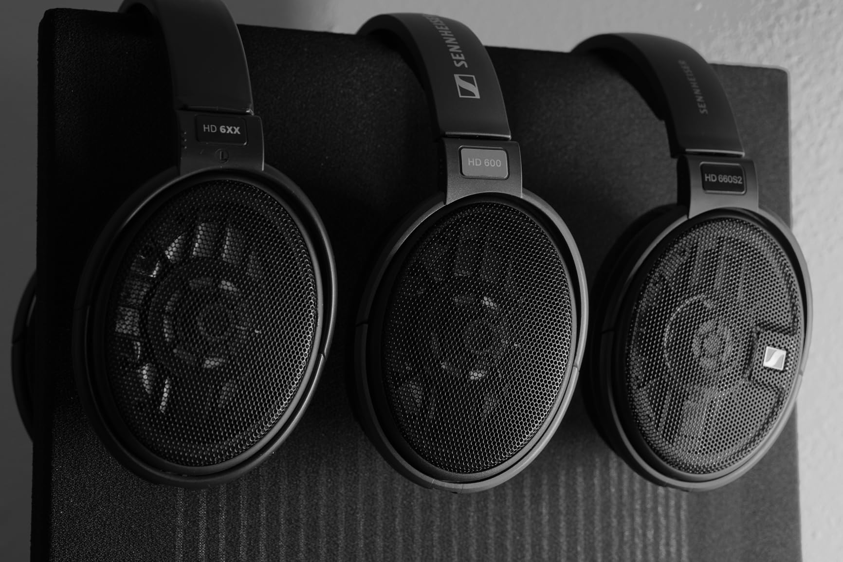 Sennheiser HD 650 Audiophile Hi-Res Open Back Dynamic Headphone customer photo 1