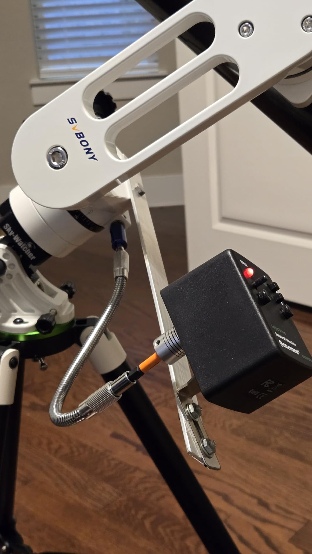 Celestron AstroMaster/PowerSeeker Motor Drive, Black customer photo 2