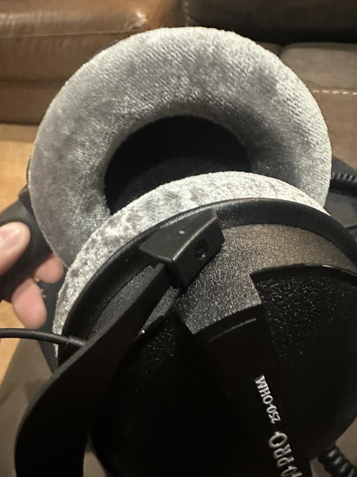 Beyerdynamic DT 770 PRO 250 Ohm Closed Back Professional Studio Headphones customer photo 2