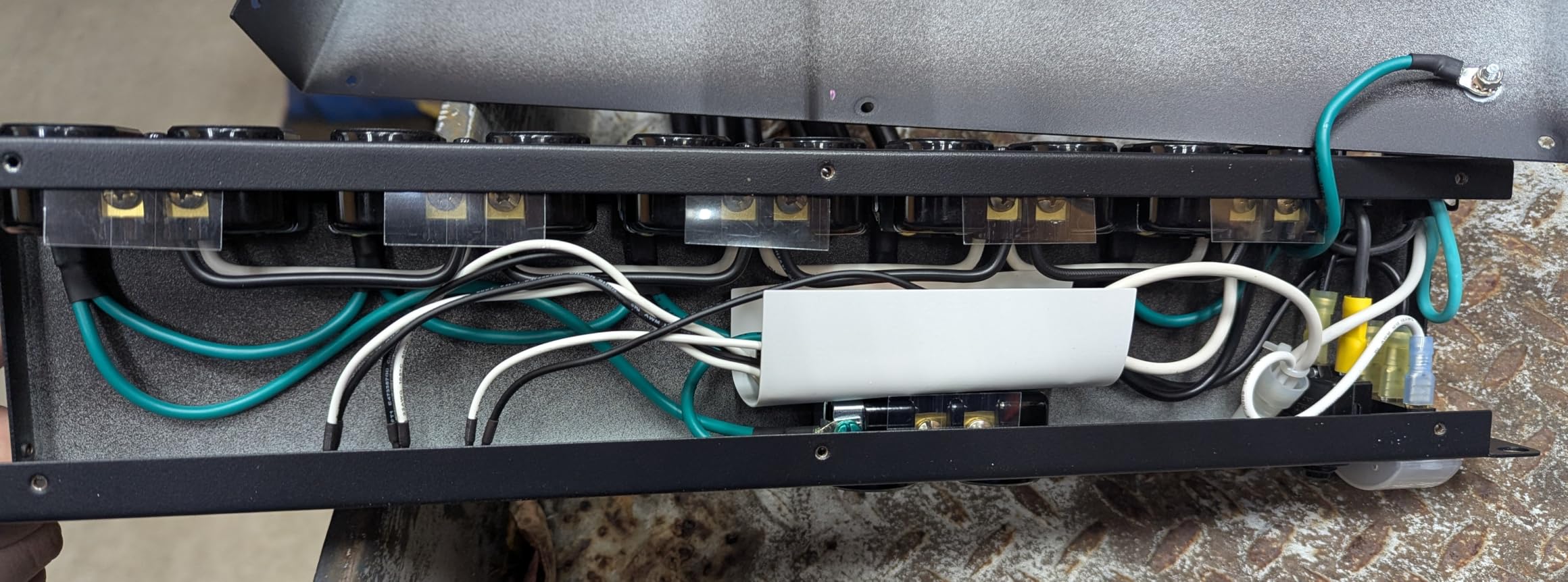 CyberPower CPS1220RMS Surge Protector, 120V/20A, 12 Outlets, 15ft Power Cord, 1U Rackmount customer photo 2