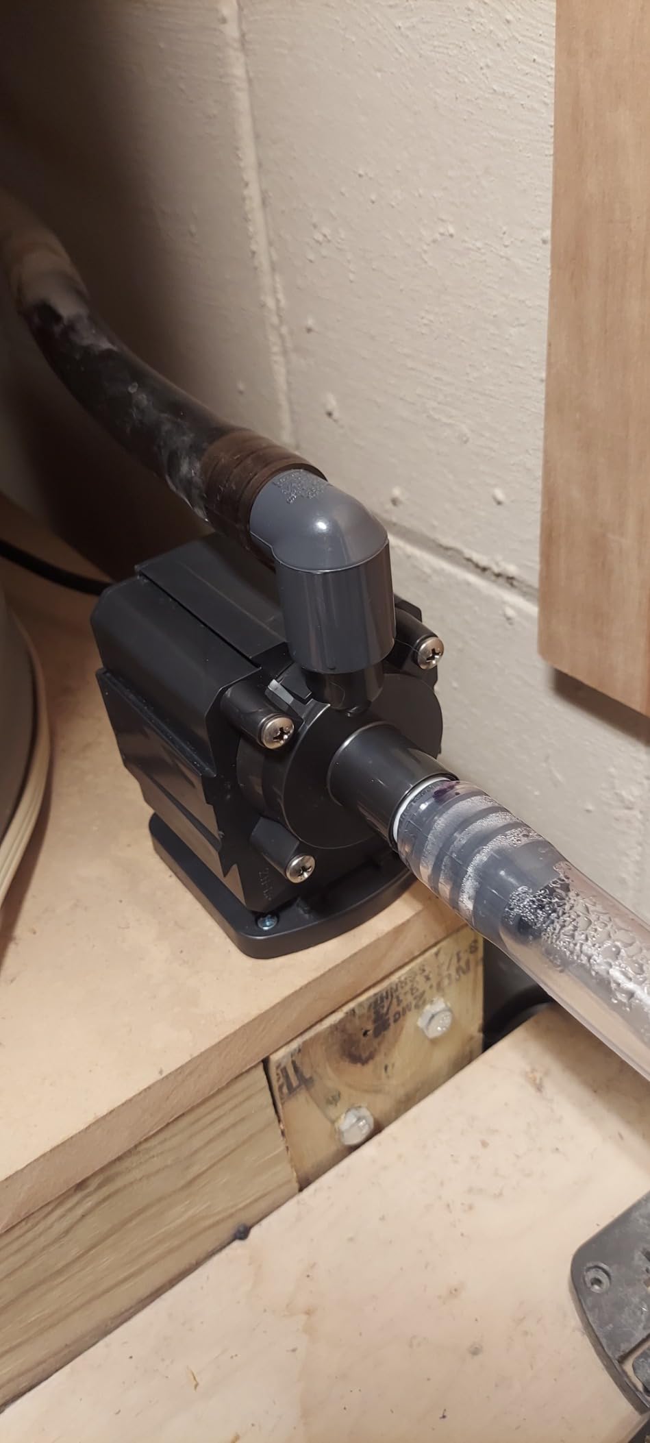 Danner Manufacturing, Inc., Pondmaster 700 GPH Pond-Mag, Magnetic Drive Water Pump, 02527 customer photo 2