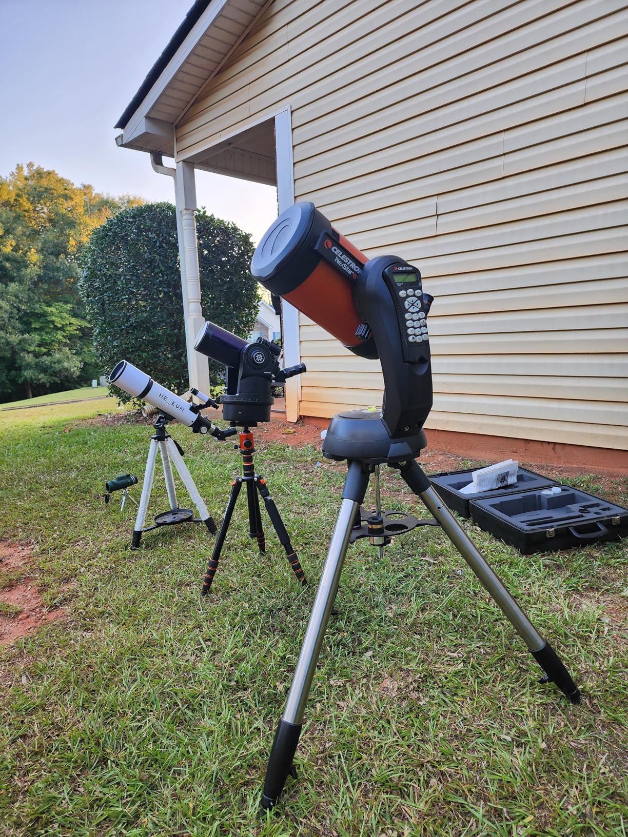 Celestron NexStar 5SE Computerized Telescope - 5-Inch Schmidt-Cassegrain Optical Tube - Fully Automated GoTo Mount with SkyAlign customer photo 1