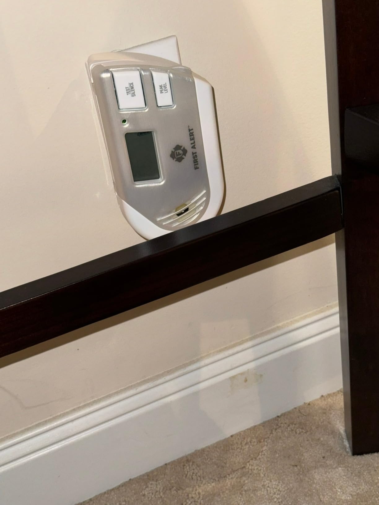 FIRST ALERT Combination Explosive Gas and Carbon Monoxide Alarm with Backlit Digital Display, GCO1CN customer photo 2