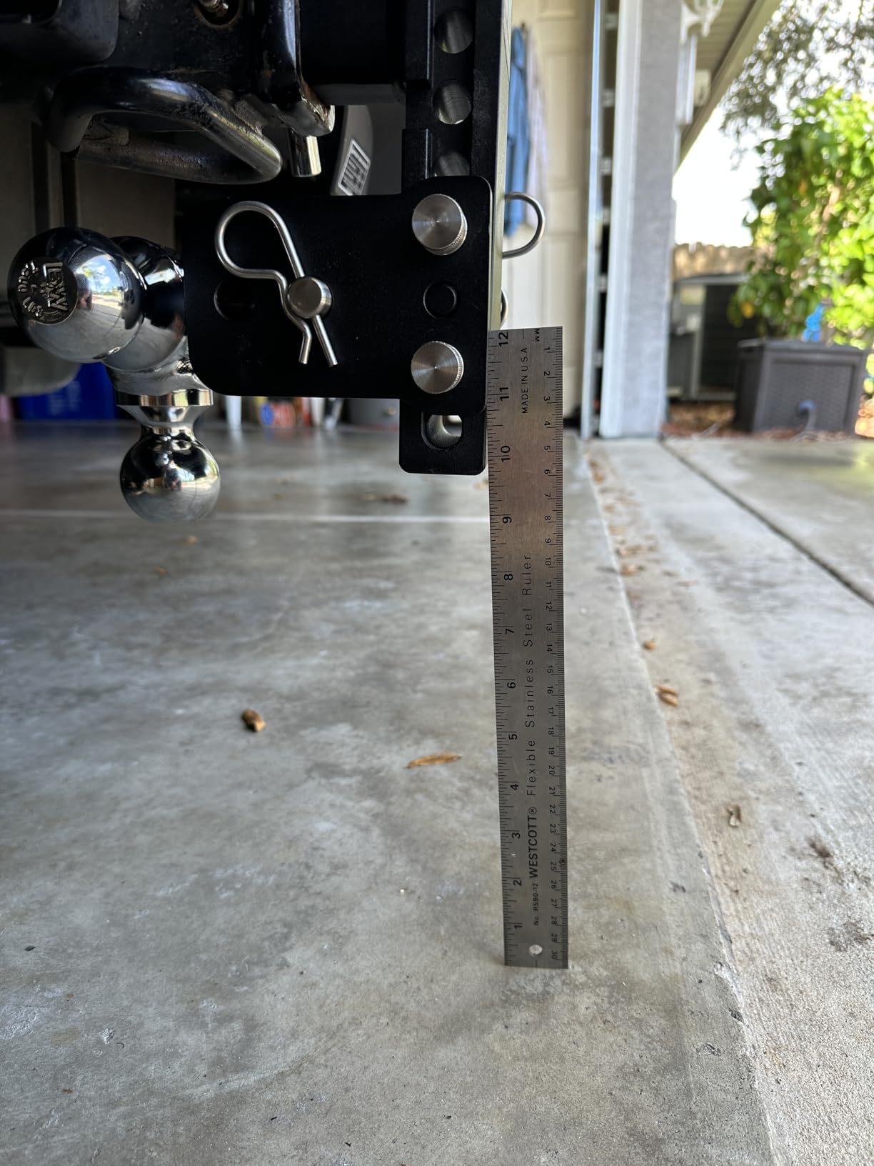 B&W Trailer Hitches Tow & Stow Adjustable Trailer Hitch Ball Mount - Fits 2