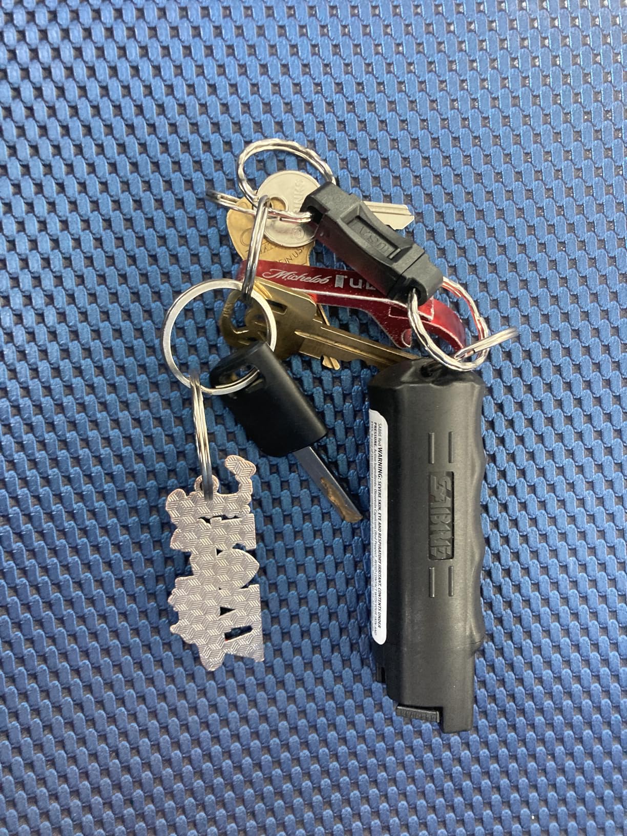 Sabre Pepper Spray - Quick Release Keychain for Easy Carry & Fast Access, Max Police Strength Self Defense OC Spray with UV Dye, 10 Sec. Spray Time, Finger Grip - Faster Aim, 0.54 fl oz customer photo 2