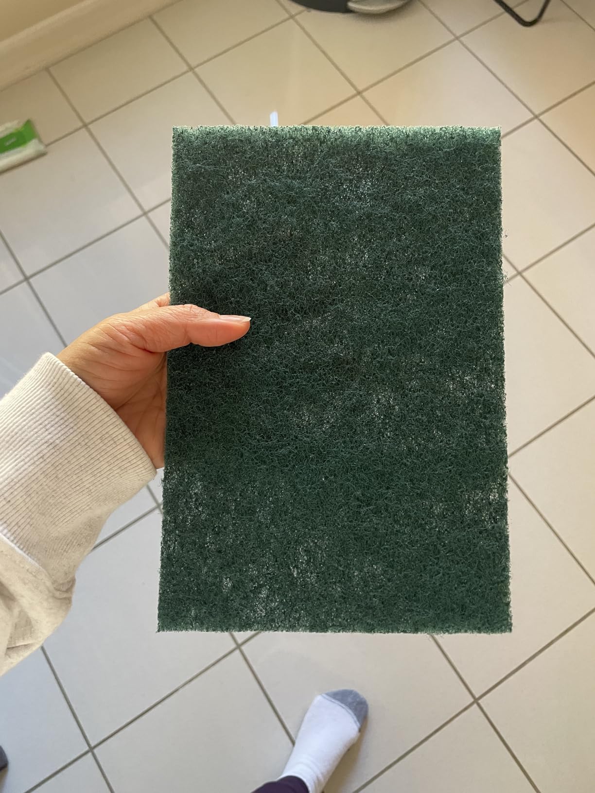 Scotch-Brite Heavy Duty Scouring Pad, Dish Scrubber for Kitchen + Outdoor, 8 Scrub Pads for Uncoated Pots and Pans, Cast Iron Cooktops, Grill Grates, Oven Racks, & BBQ, Durable, Long-Lasting customer photo 2