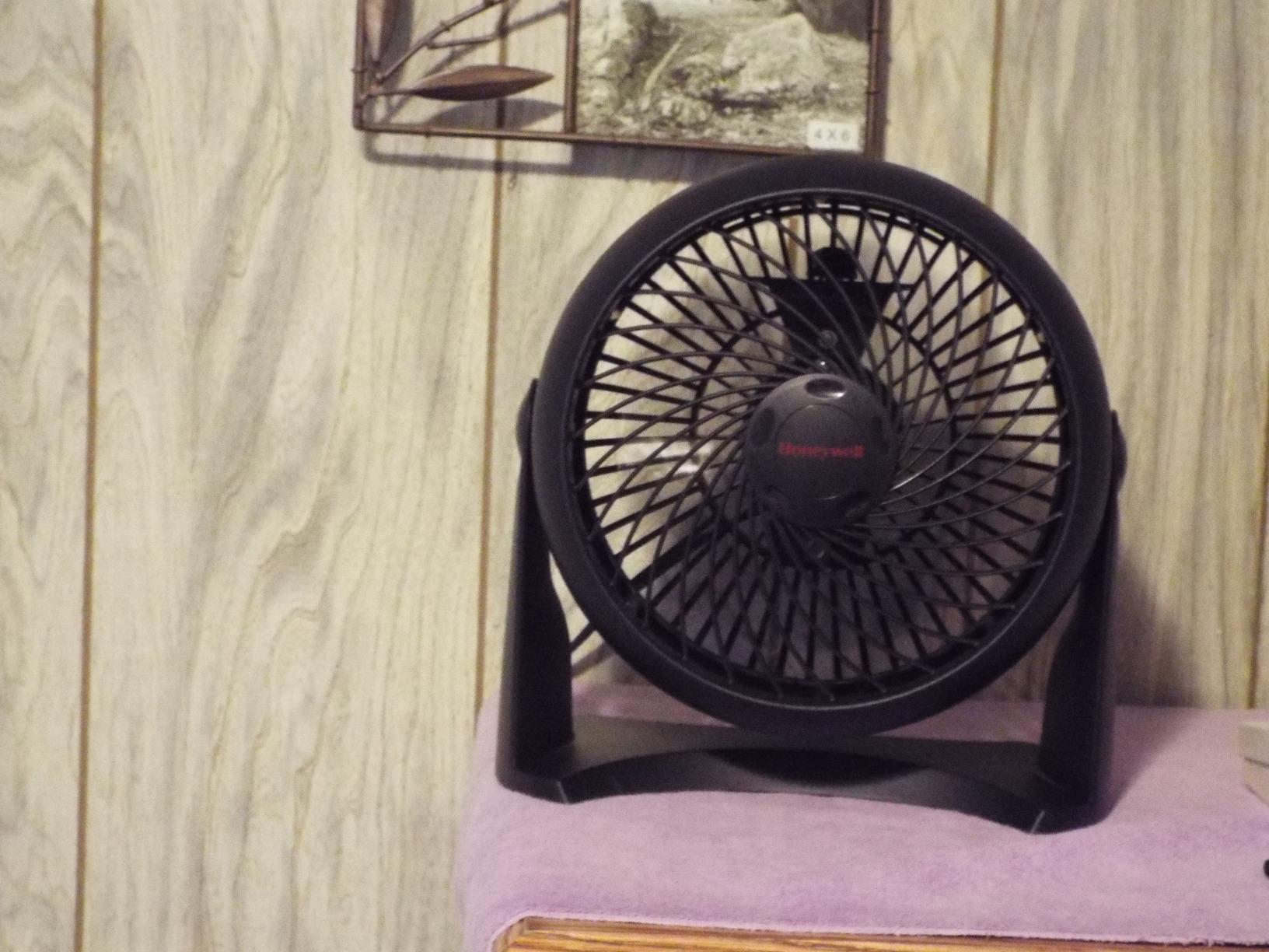 Honeywell Turboforce Fan, Ht-900, 11 inch customer photo 1