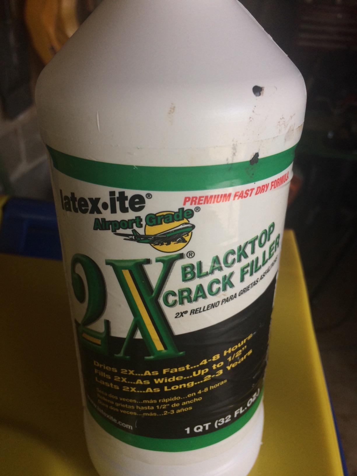 Latex-ite 1-qt. 2X Premium Blacktop Crack Filler customer photo 2