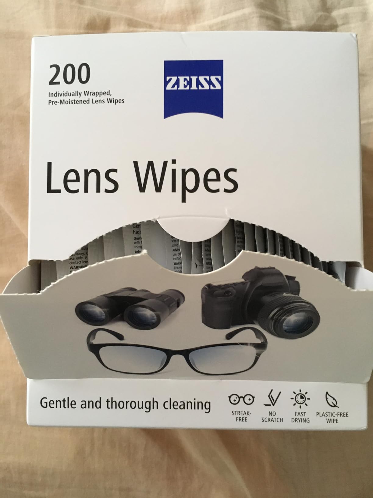 ZEISS Pre-Moistened Lens Cleaning Wipes, 200 Count customer photo 2