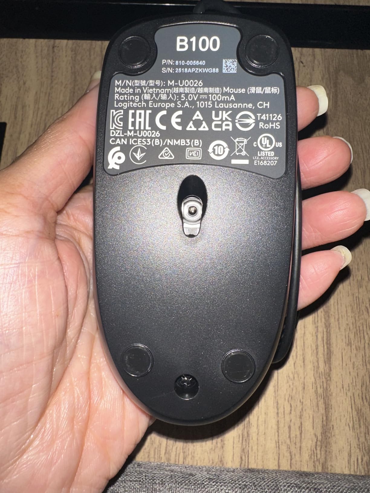 Logitech B100 Wired Mouse for Computer and Laptop, USB Corded Mouse, Right or Left Hand Use - Black customer photo 2