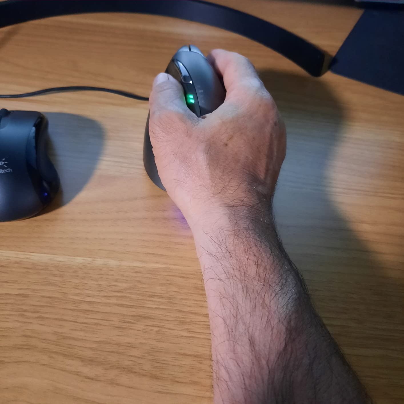 Evoluent - World's Original Vertical Mouse, Wired Ergonomic Mouse for Right Hand, Medium to Large, Helps with Carpal Tunnel and Wrist Strain, Customizable 6 Buttons, 4 Speed Settings, Comfortable Grip customer photo 1