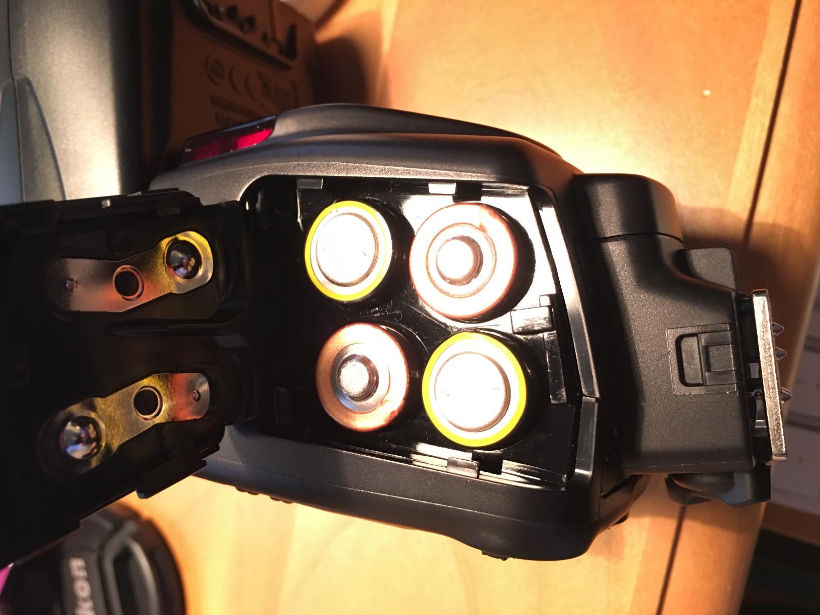 Nikon SB-700 AF Speedlight Flash for Nikon Digital SLR Cameras, Standard Packaging customer photo 1