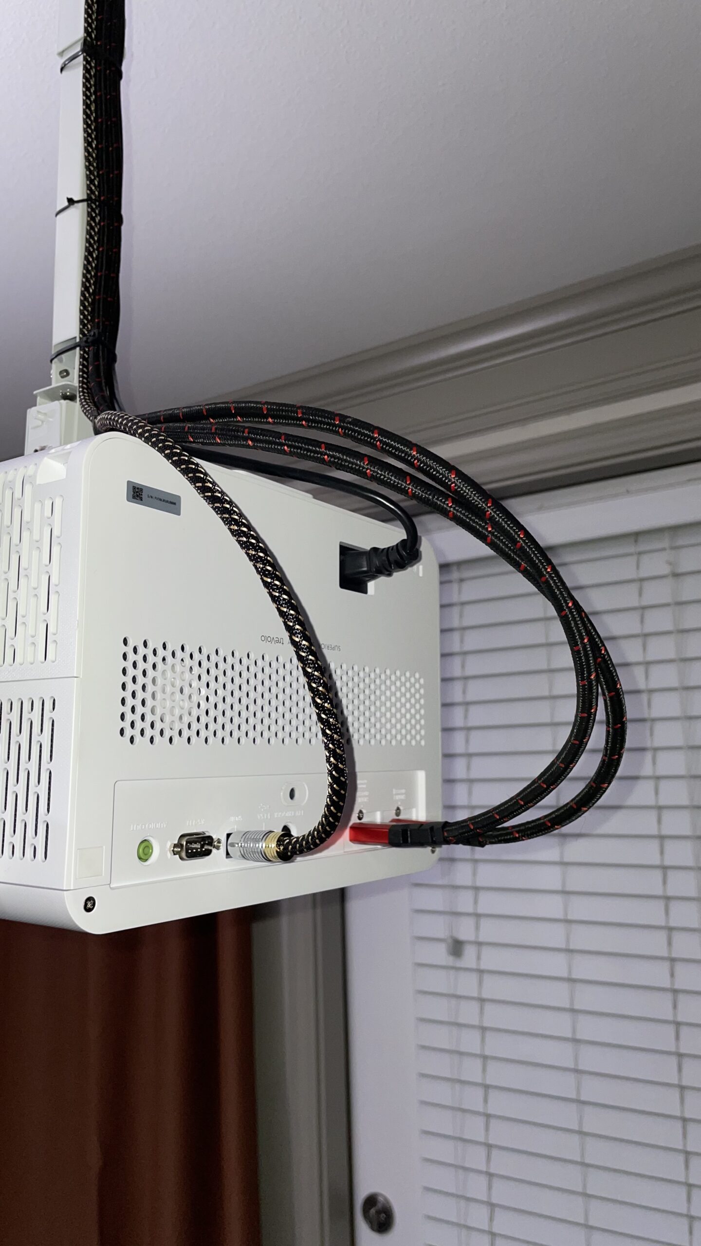 Cable Matters Premium Optical Audio Cable 6ft (Toslink Optical Cable for Soundbar, Digital S/PDIF Cord) - Ideal for Hi-Fi Audio with Samsung, Sonos, Sony, Bose Soundbars, 6 Feet customer photo 2