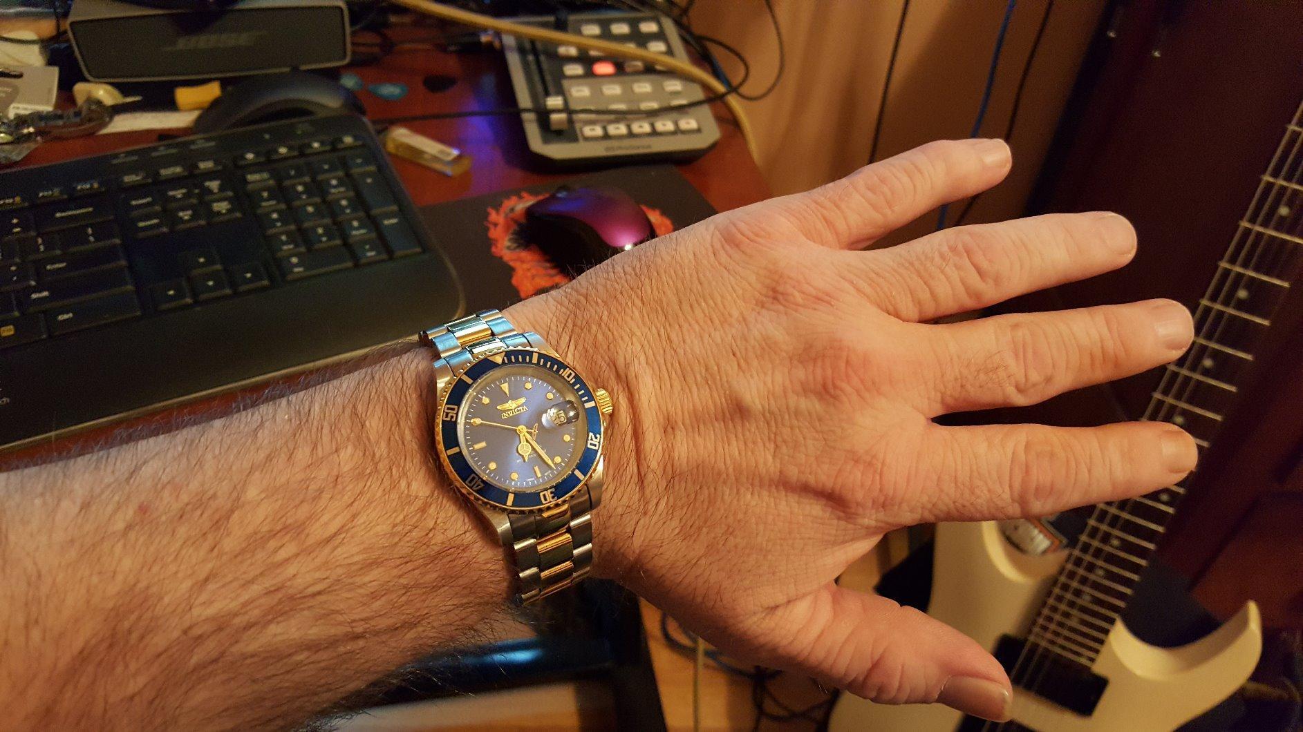 Invicta Men's 0420 Pro Diver Automatic Black Dial Titanium Watch customer photo 2