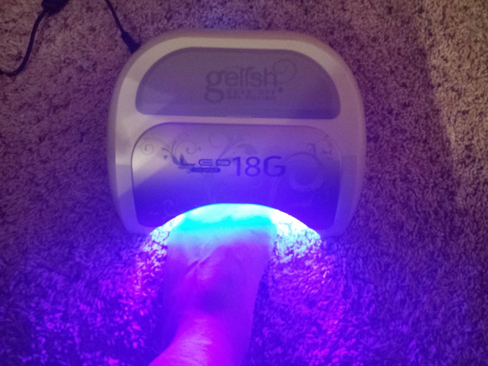 Gelish 18G Classic LED Light - Professional Nail Curing Lamp for Home or Salon Use, Fast-Drying 36W, Corded, SafeLight Technology, Ergonomic Design, Pedicure-Friendly customer photo 2