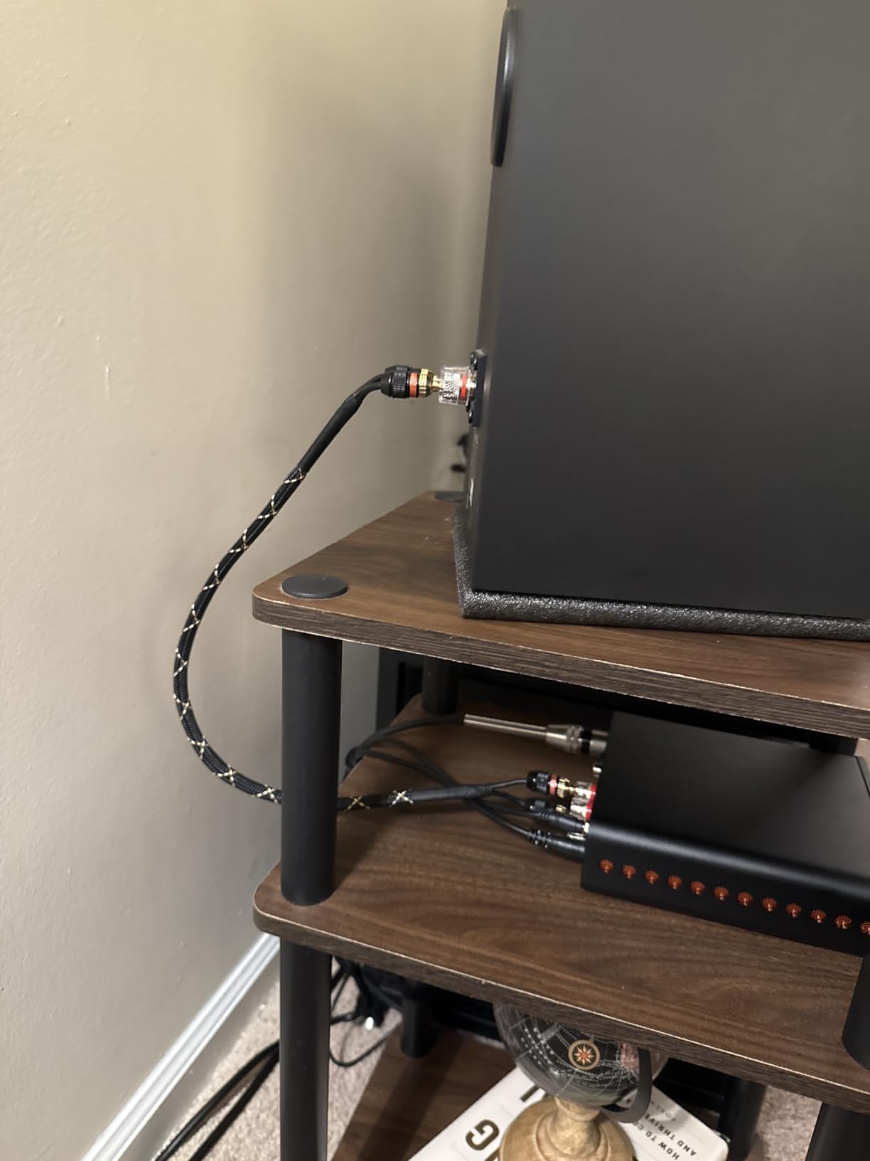 Deadbolt Banana Plugs 6-Pairs by Sewell, Gold Plated Speaker Plugs, Quick Connect, SW-29863-6 customer photo 2