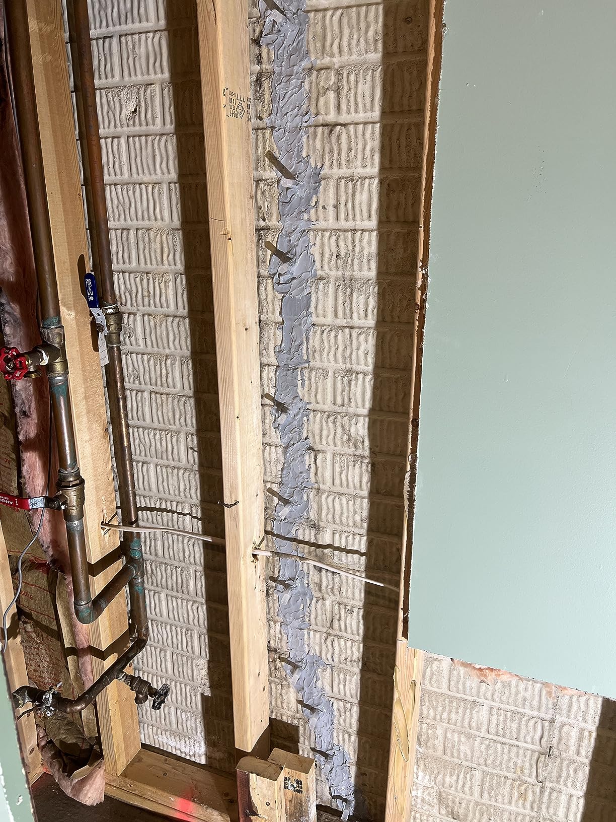 10' Fast Set Concrete Foundation Crack Repair Kit-Hydra Stop 300 Injection System, Polyurethane Concrete Crack Repair, Basement Wall Leak Sealant & Foundation Concrete Filler, Tough Waterproof Seal customer photo 2