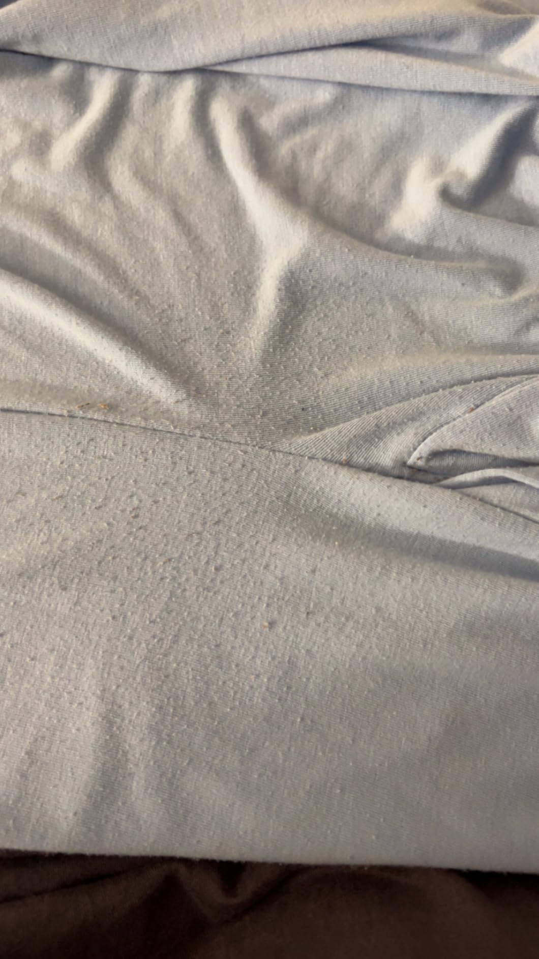 Conair Fabric Shaver and Lint Remover, Battery-Operated Portable Clothes Shaver with 3 Settings, Fuzz Remover for Sweaters, Clothing and Furniture, Large 2-Inch Shaving Head, White customer photo 2