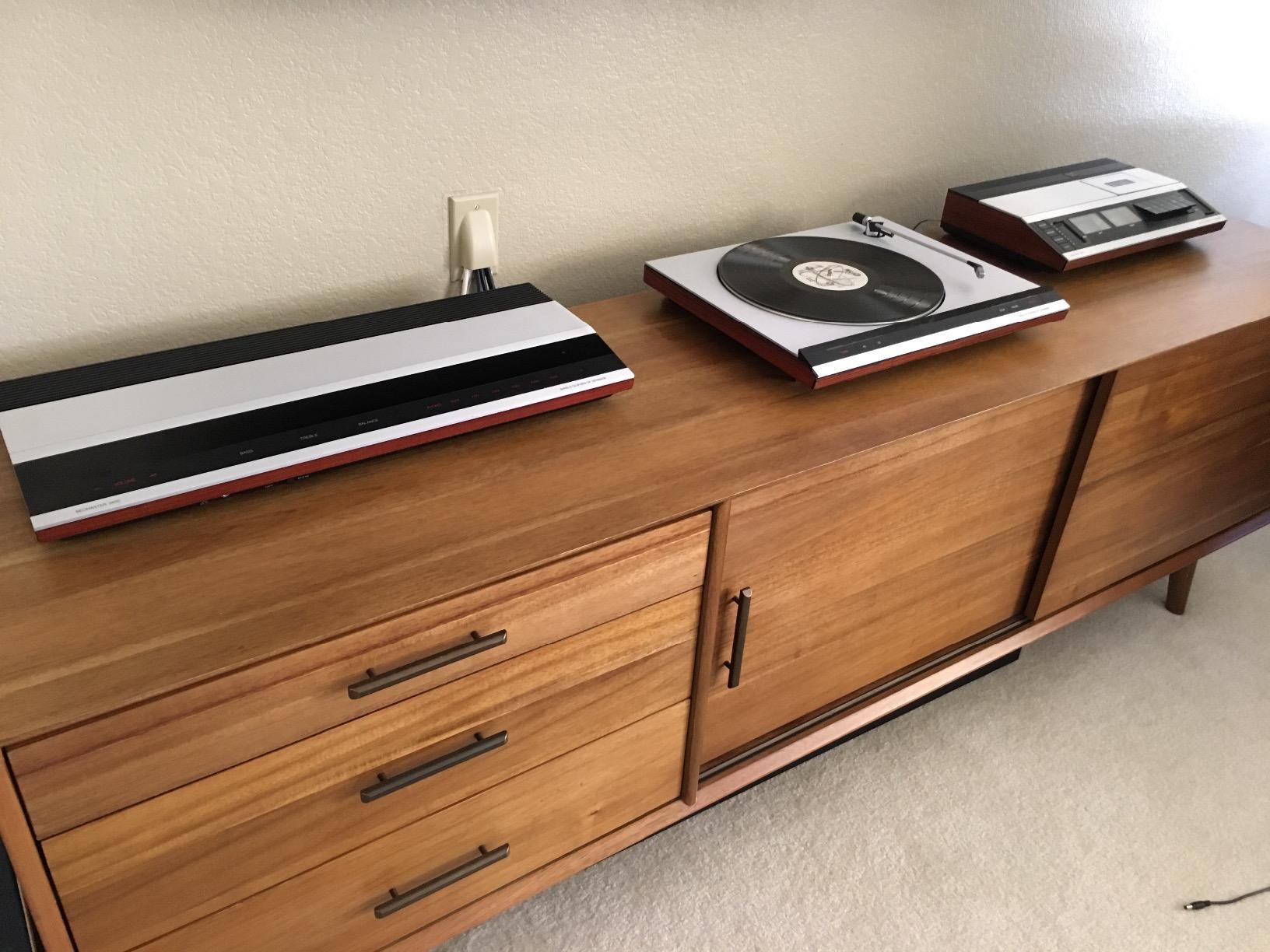 Monoprice MIDI Cable - 5 Pin DIN Connectors, Shielded, Molded Connector Shells, 28 AWG, 10 Feet, Black customer photo 2