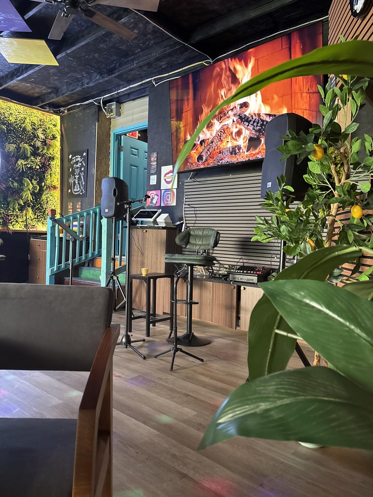 MUSYSIC Portable PA System with Wireless UHF Microphone, 15