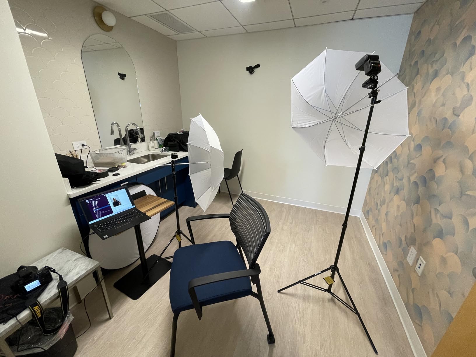 Powerextra Professional DF-400 Speedlite Camera Flash for Canon Nikon Pentax Samsung Fujifilm Olympus Panasonic Sigma Minolta Leica Ricoh DSLR Cameras and Digital Cameras with Single-Contact Hotshoe customer photo 1