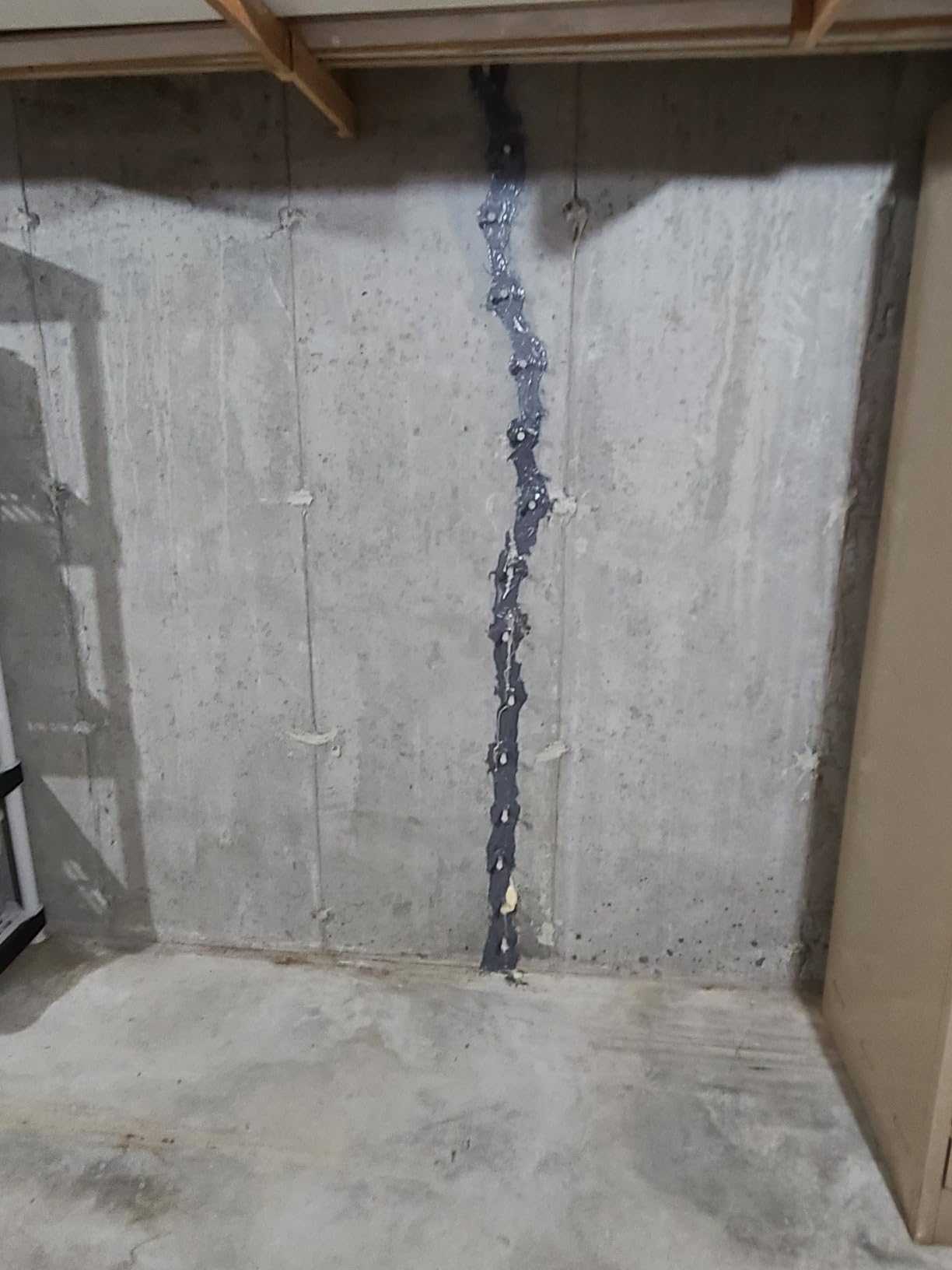 RadonSeal DIY Concrete Foundation Crack Repair Kit (20-ft) - The Homeowner's Solution to Fixing Basement Wall Cracks Like The Pros customer photo 2