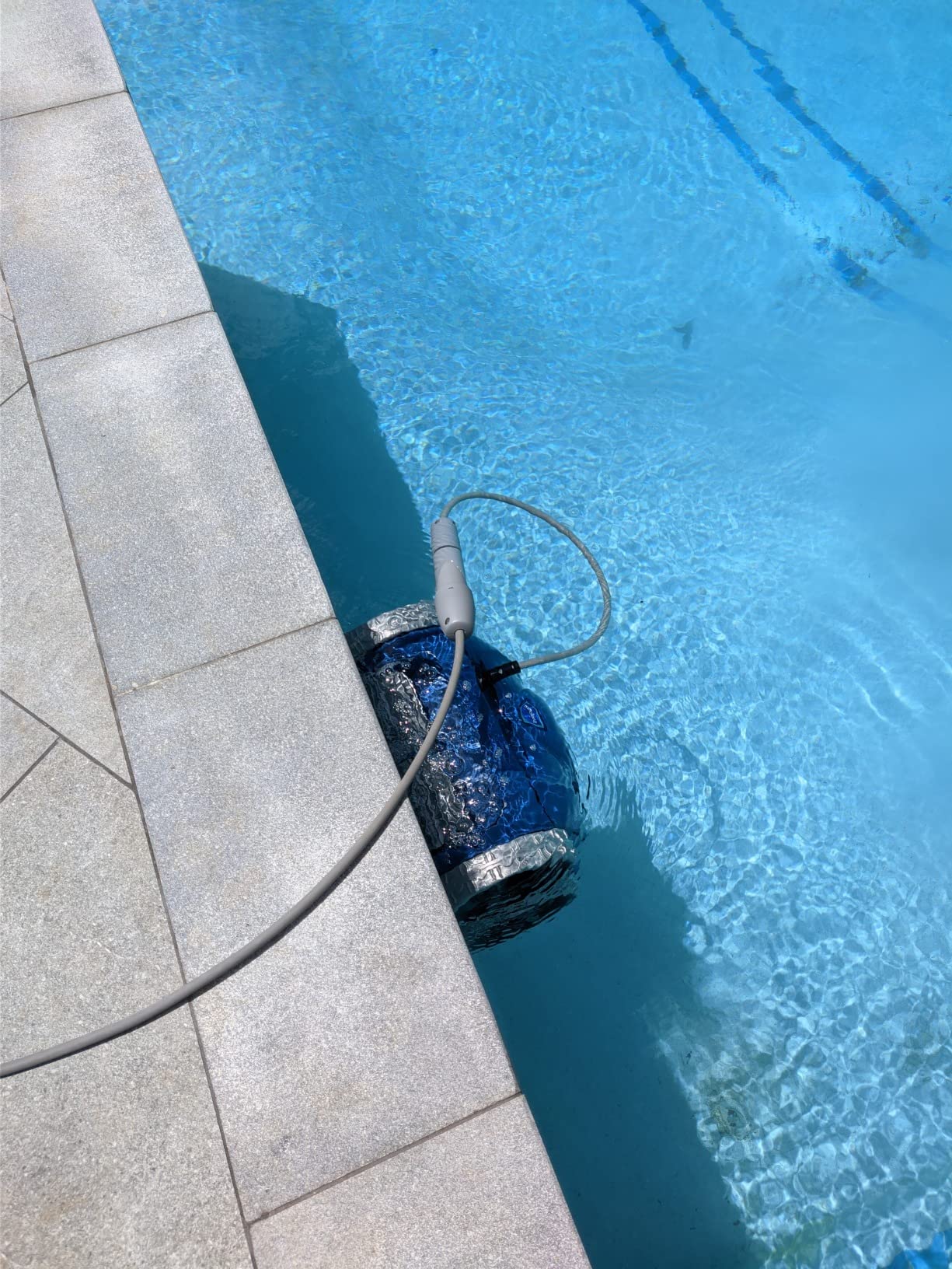 Polaris 9550 Sport Robotic Pool Cleaner, Automatic Vacuum for InGround Pools up to 60ft, 70ft Swivel Cable, Remote Control, Wall Climbing Vac w/Strong Suction & Easy Access Debris Canister customer photo 2
