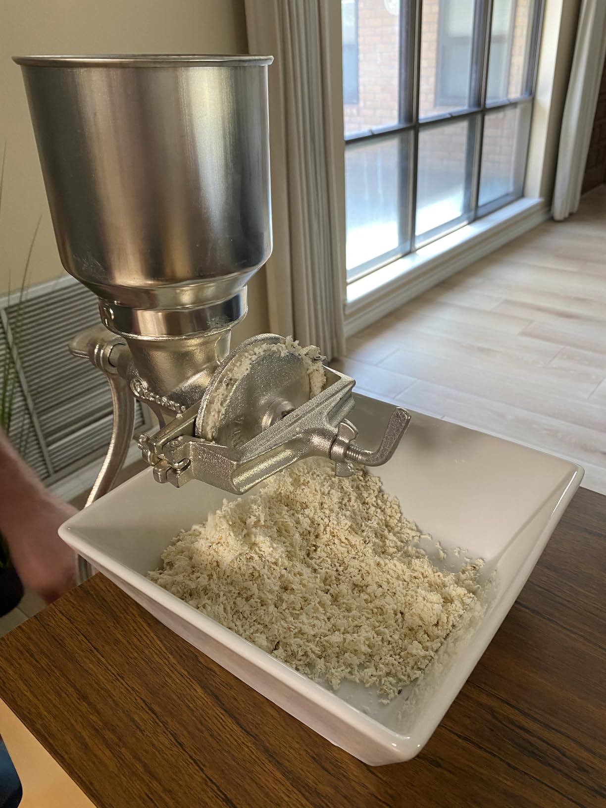 Victoria Manual Cast Iron Grain Mill with High Hopper, Premium Corn-Grinding Mill and Grain Grinder, Made in Colombia customer photo 2