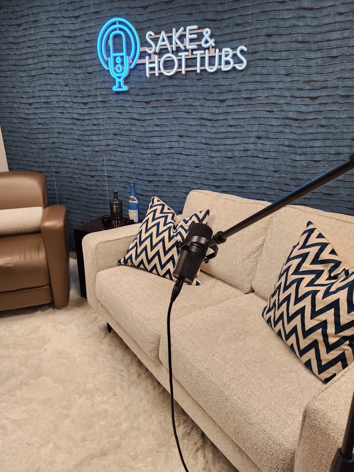 Cable Matters 2-Pack Premium XLR to XLR Cables - 6ft, Male to Female Microphone Cable, Oxygen-Free Copper (OFC) Mic Cord, Black customer photo 1