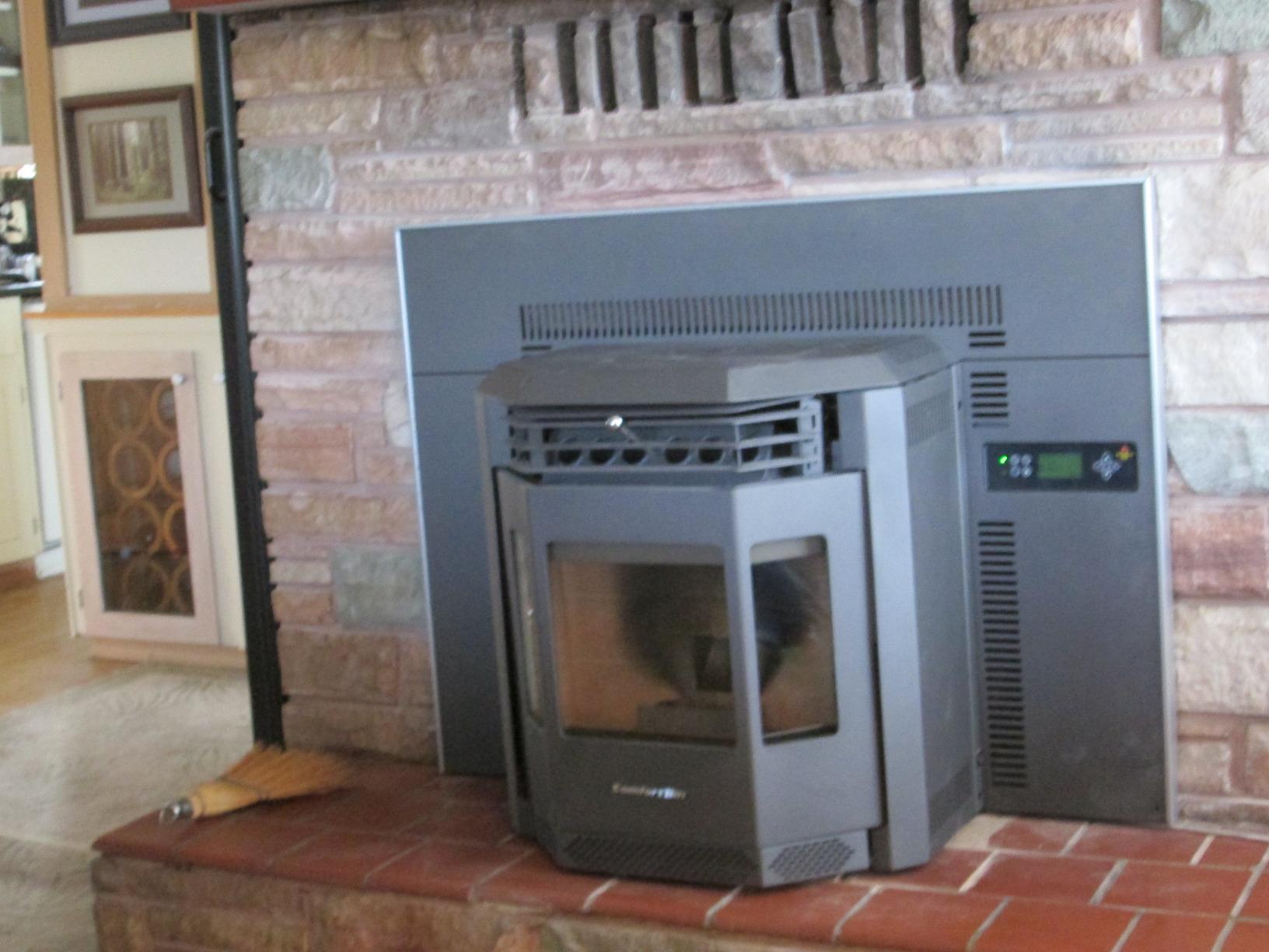 Comfortbilt Wood Pellet Stove HP22 2,800 Sq Ft. Pellet Fuel EPA Cert. 55 Pound Hopper customer photo 2