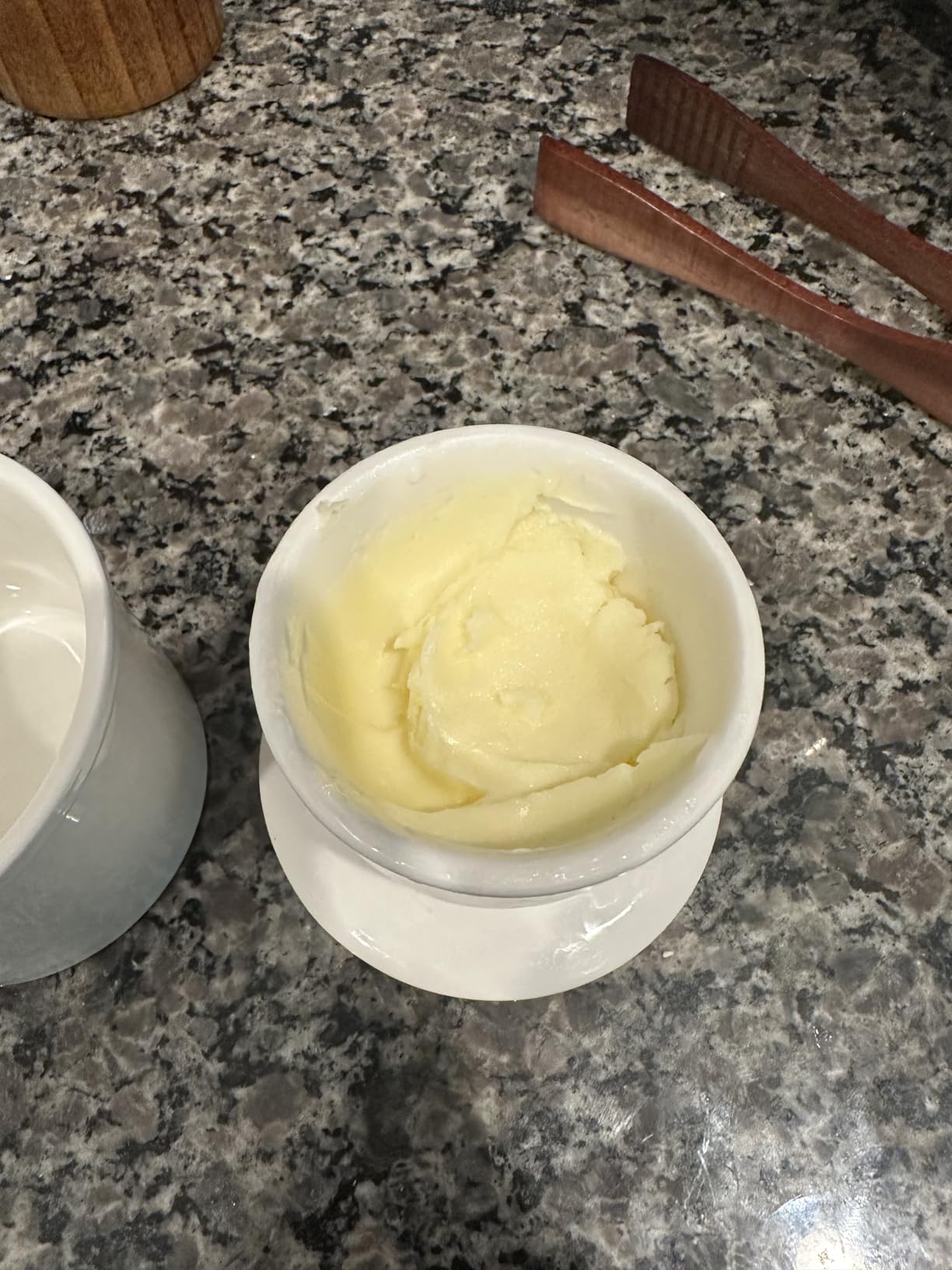 Kilner Vintage Glass Butter Churn; Delicious Homemade Butter in as Little as Ten Minutes; Large 34-Fluid Ounce Capacity Butter Churner, 1 EA customer photo 2