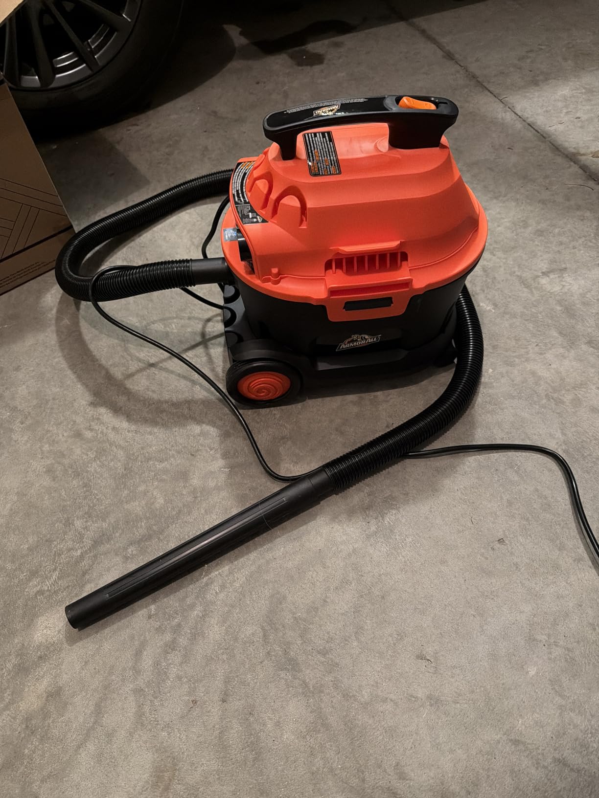 Armor All AA255W Wet/Dry Utility Vac 2.5 Gallon customer photo 2