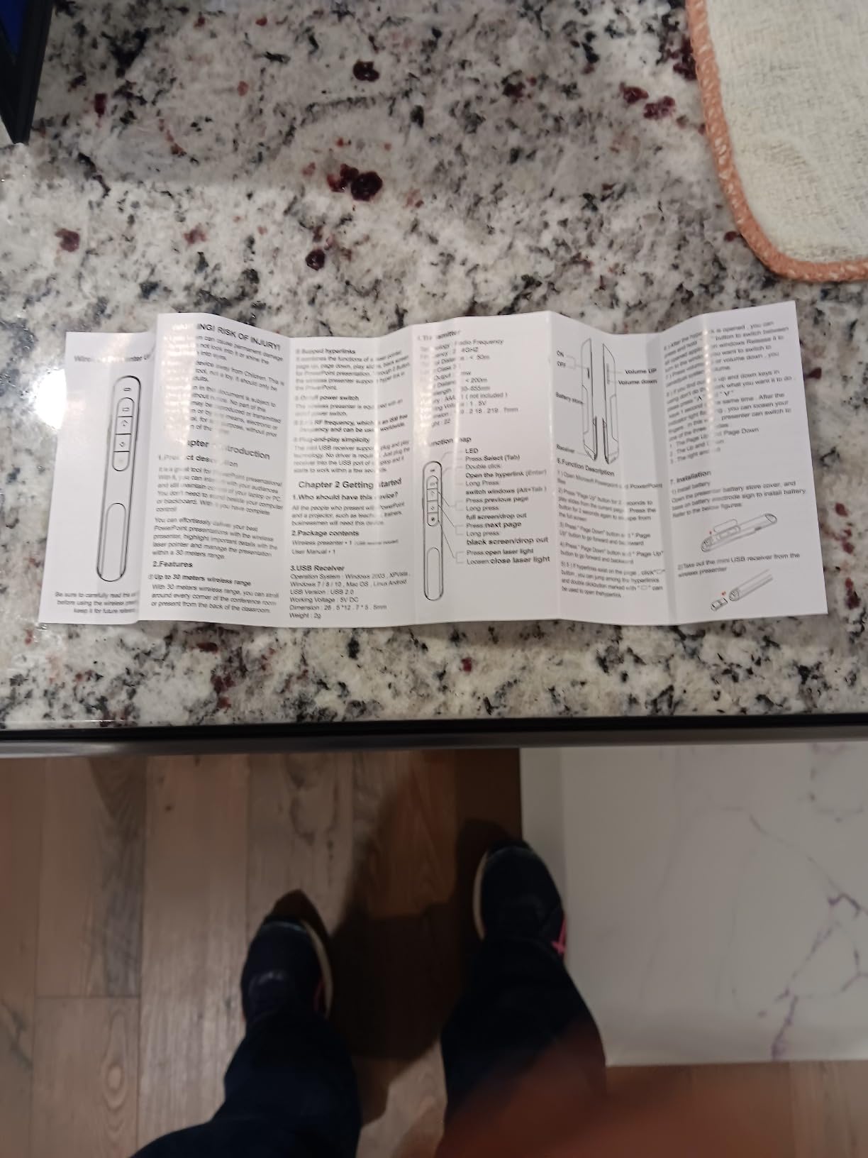 Wireless Presenter, Hyperlink Volume Control Presentation Clicker RF 2.4GHz USB PowerPoint Clicker Presentation Remote Control Pointer Slide Advancer (Black) customer photo 2