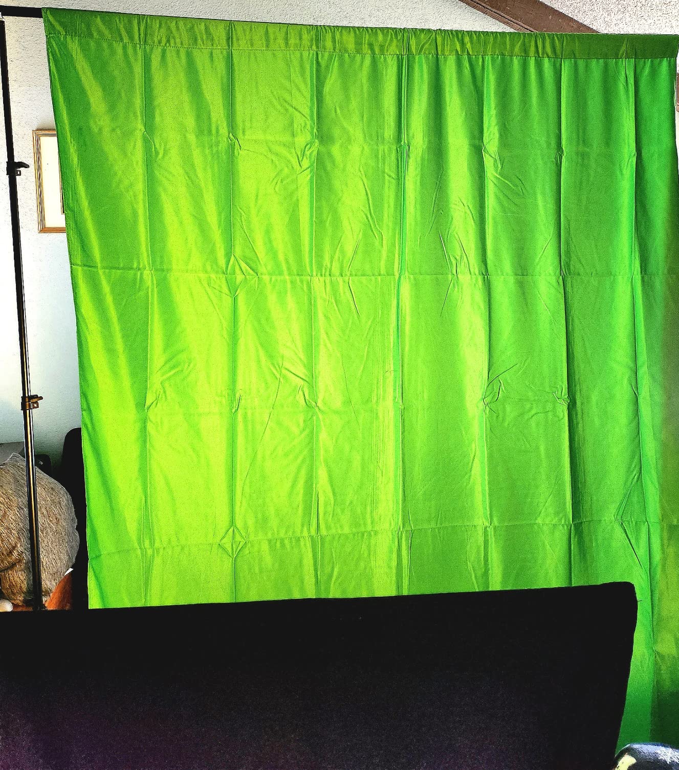 NEEWER Photography Lighting kit with Backdrops, 8.5x10ft Backdrop Stands, UL Certified 5700K 800W Equivalent 24W LED Umbrella Softbox Continuous Lighting, Photo Studio Equipment for Photo Video Shoot customer photo 1