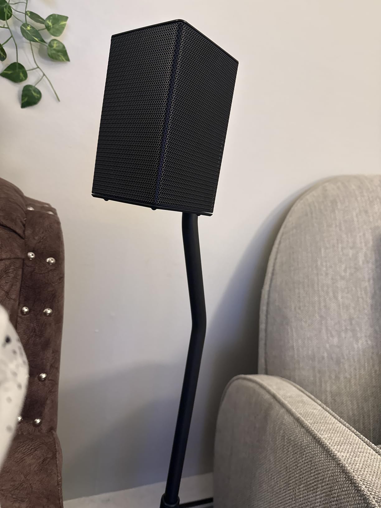 Mounting Dream Height Adjustable Speaker Stands Mounts, One Pair Floor Stands, Heavy Duty Base Extendable Tube, 11 LBS Capacity Per Stand, MAX 39