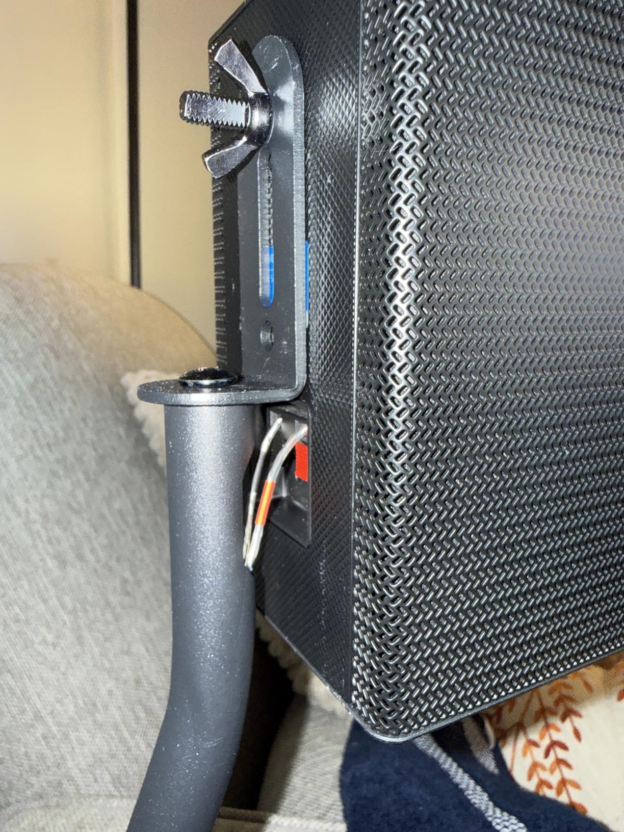 Mounting Dream Height Adjustable Speaker Stands Mounts, One Pair Floor Stands, Heavy Duty Base Extendable Tube, 11 LBS Capacity Per Stand, MAX 39