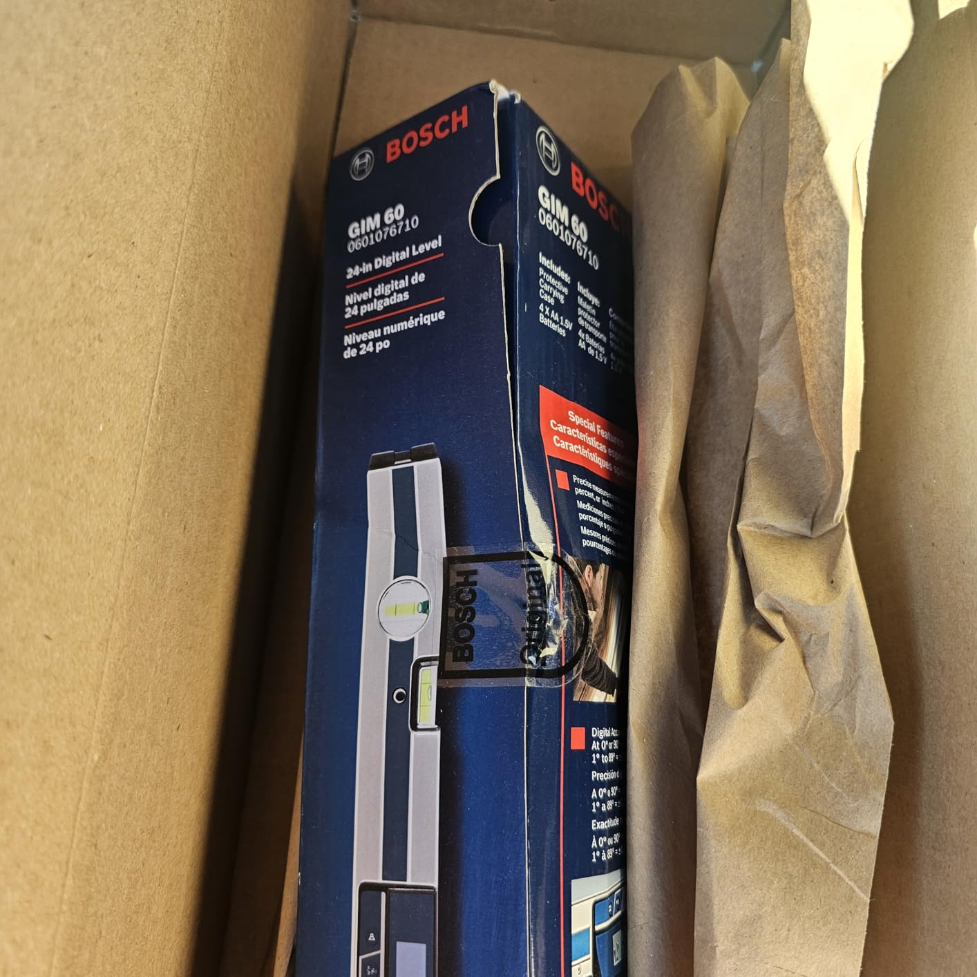 BOSCH GIM 60 24 Inch Digital Level, Includes 4 AA Batteries & Carrying Case customer photo 2