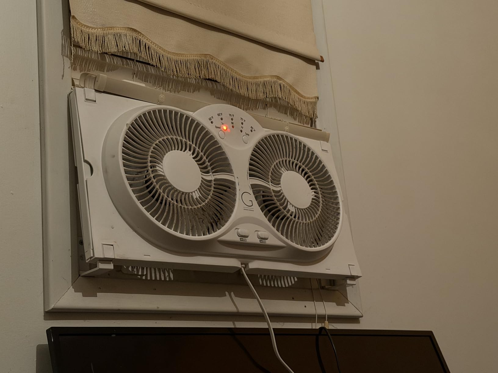 Genesis Twin Fan High Velocity Reversible AirFlow Fan, LED Indicator Lights Adjustable Thermostat & Max Cool Technology customer photo 1