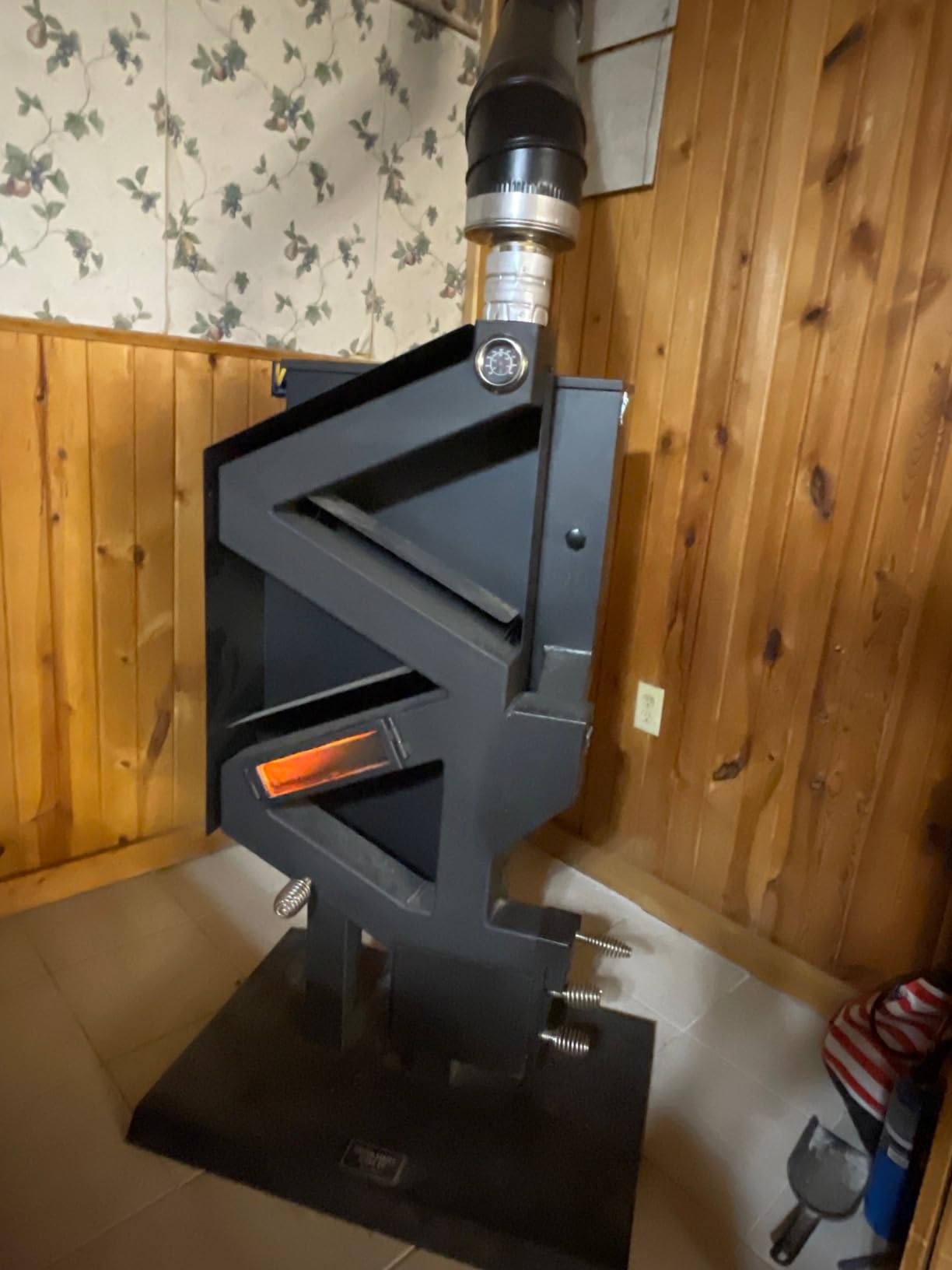 US Stove GW1949 Wiseway Non-Electric Pellet Stove customer photo 1