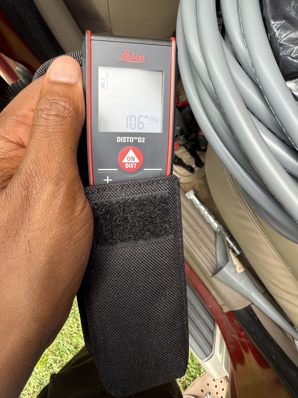 Leica Geosystems DISTO D2 New 330ft Laser Distance Measure with Bluetooth 4.0, Black/Red customer photo 1