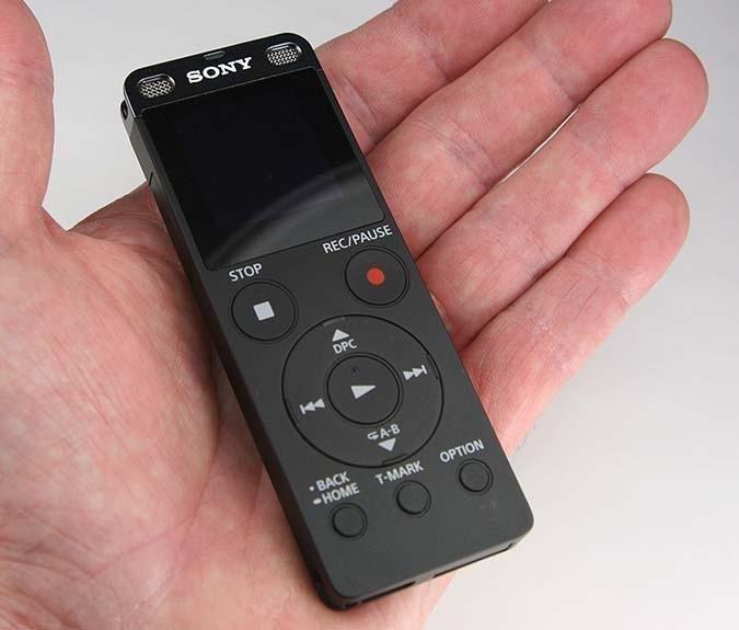 Sony ICDUX560BLK Digital Voice Recorder 1