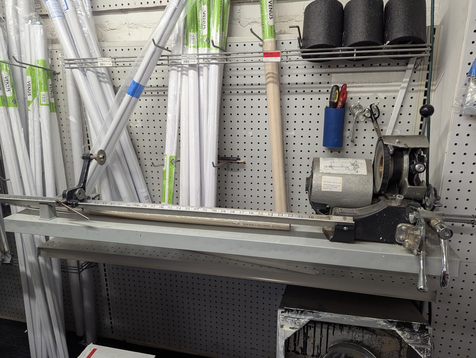 NADAMOO Wireless Barcode Scanner 328 Feet Transmission Distance USB Cordless 1D Laser Automatic Barcode Reader Handhold Bar Code Scanner with USB Receiver for Store, Supermarket, Warehouse customer photo 1