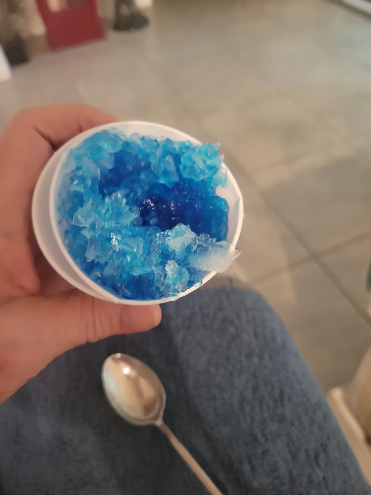 Cuisinart Snow Cone Machine, Home Shaved Ice Maker for Snow Cones, Snow Cone Maker with Reuseable Paper Cups, Makes 5 Icy Cones for Slushies, Frozen Drinks , Red, SCM-10P1 customer photo 1