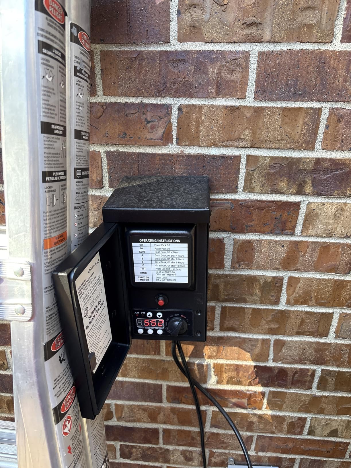 Malibu 120 Watt Power Pack with Sensor and Weather Shield for Low Voltage Landscape Lighting Spotlight Outdoor Transformer 120V Input 12V Output 8100-9120-01 customer photo 2